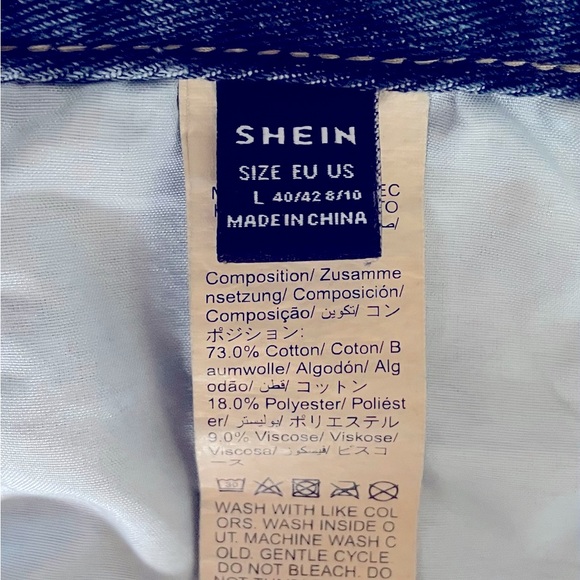 Curvy High Rise Jeans Women’s Size L 8/10 Dark Wash Cropped Raw Hem Cuffed - Picture 9 of 9